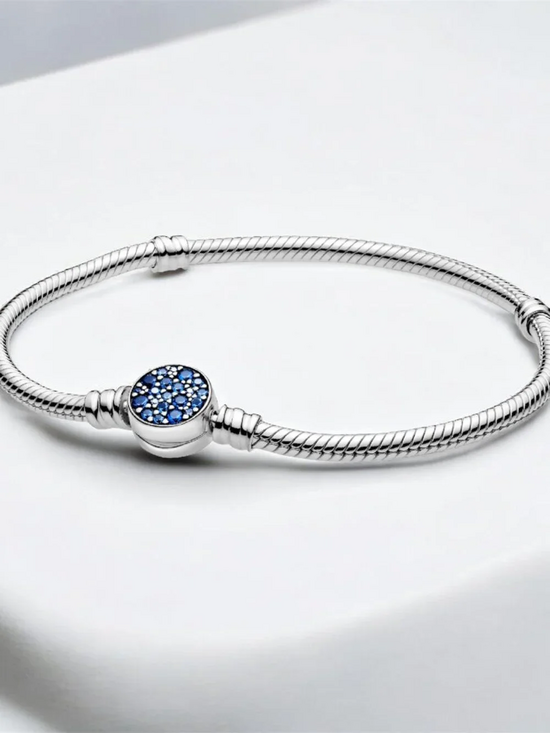 Pandora. Jewelry - Pandora Moments Snake Chain Bracelet
